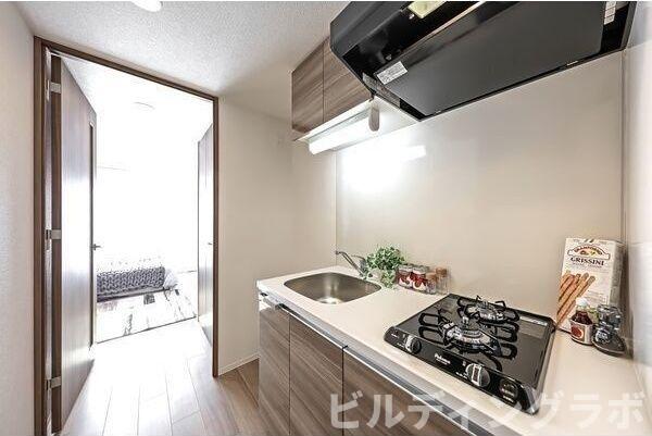 キッチン　モデルルームの為、家具小物等はつきません。