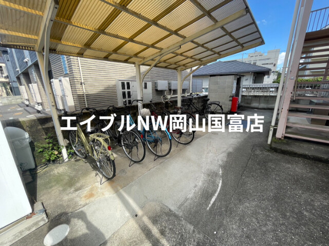 駐車場　駐輪場