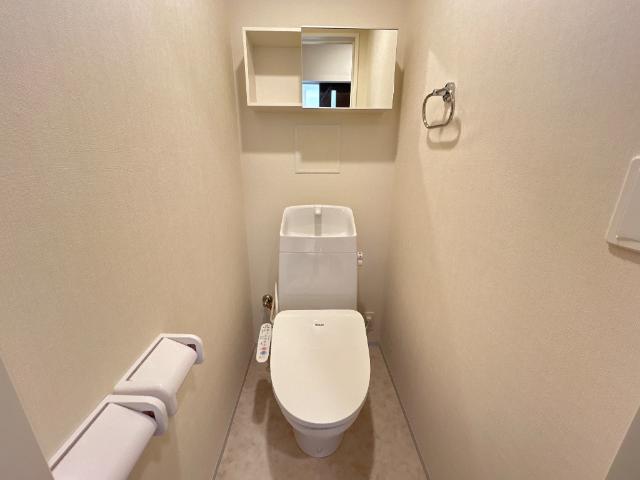 トイレ　トイレ