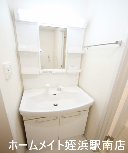 洗面設備　★便利なシャンプードレッサーで用意も楽々♪★※別部屋参考写真