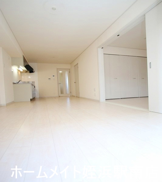 居室・リビング　★２ＬＤＫでこの家賃★※別部屋参考写真