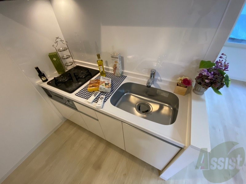 キッチン　洗い場が大きくて洗い物もしやすそうです。