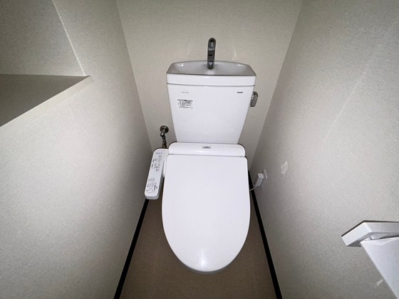 トイレ　※別部屋の写真です