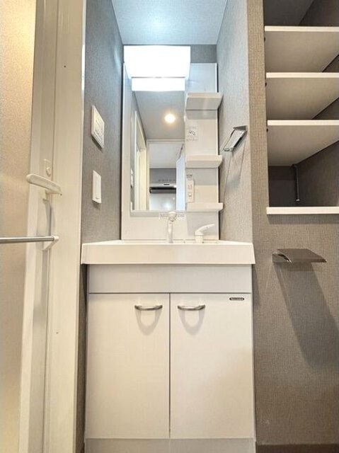 洗面設備　人気の独立洗面所