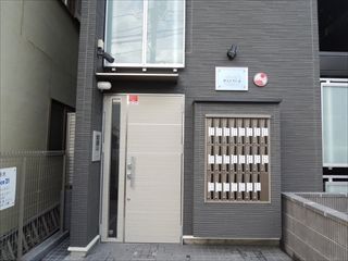 その他　入口は、オートロックです。