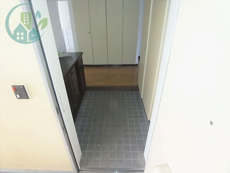 玄関　ハイツ仏天垣