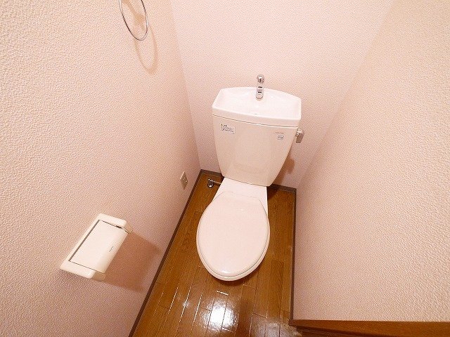 トイレ　ゆったりとした空間のトイレです