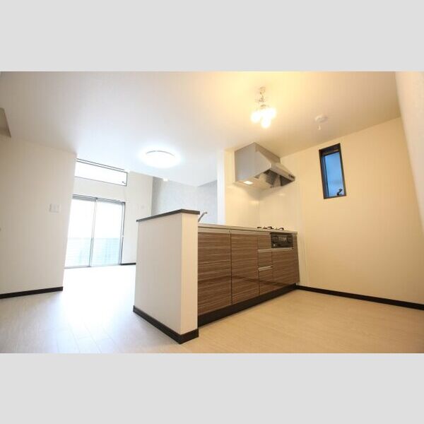 その他　同タイプの別物件です。色など異なる場合は現状優先となります。