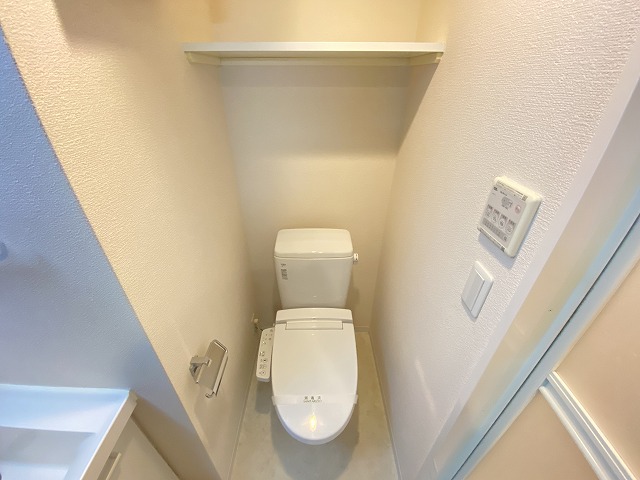 トイレ　シンプルで使いやすいトイレです