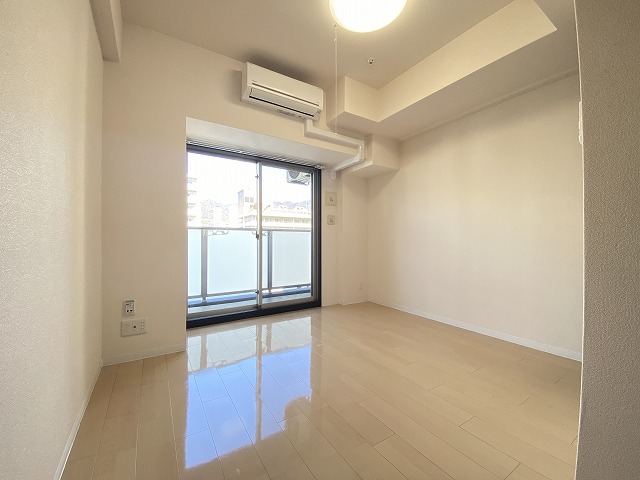 居室・リビング　ゆったり過ごせる居間です