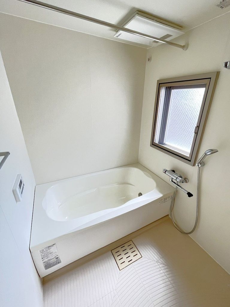 バス・シャワールーム　※代表タイプの写真のため実際と異なる場合がございます