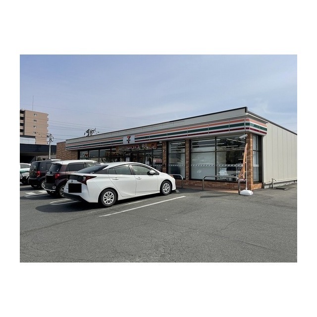 コンビニ　セブンイレブン　菊陽バイパス店（コンビニ）まで190m