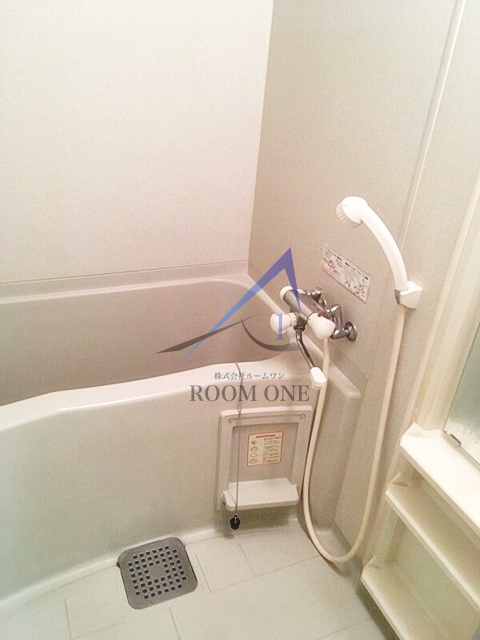 バス・シャワールーム　お風呂です。