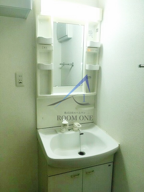 洗面設備　洗面台です。