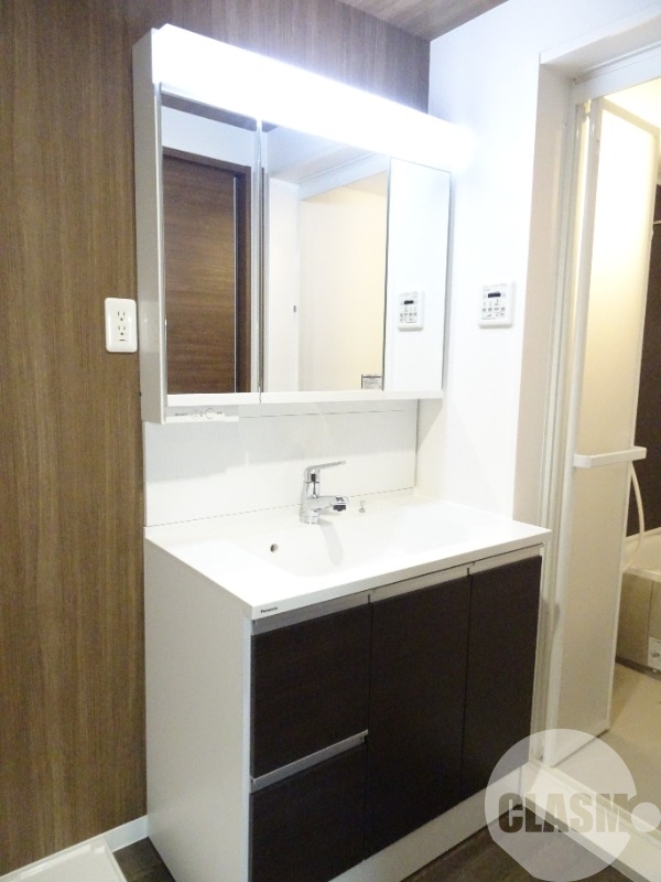 洗面設備　機能的な洗面台♪