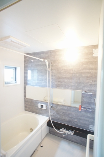 バス・シャワールーム　きれいなお風呂です