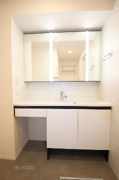 洗面設備　カウンター付洗髪洗面化粧台（イメージ）