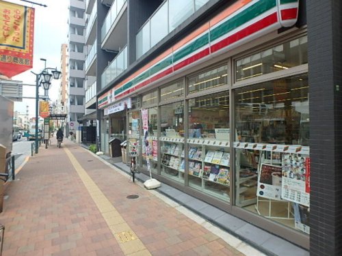 コンビニ　セブンイレブン 荒川西日暮里1丁目店（コンビニ）まで322m