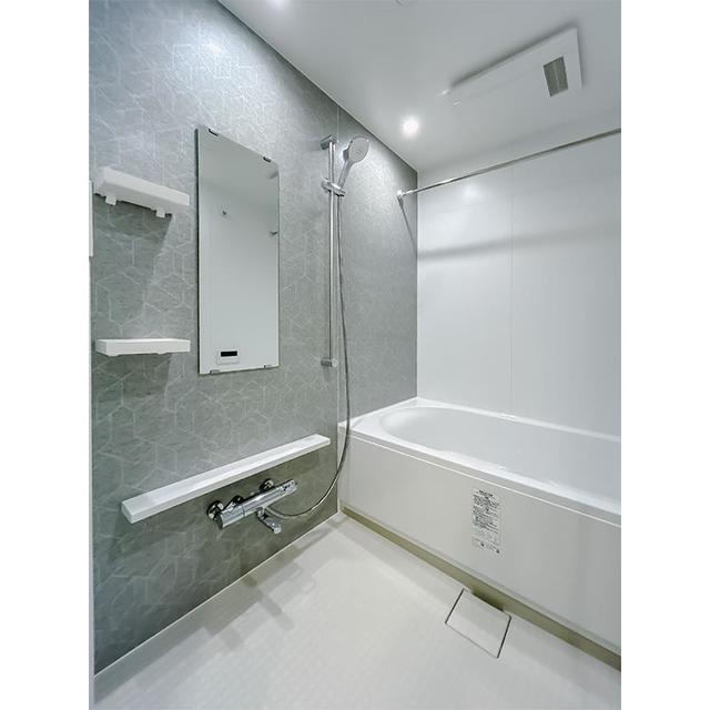 バス・シャワールーム　※写真は同タイプ住戸です。