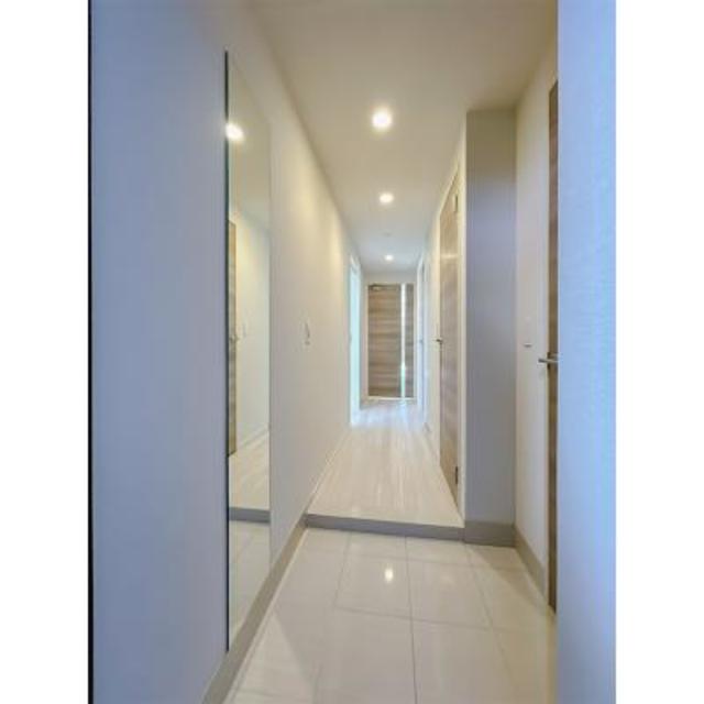 玄関　※写真は同タイプ住戸です。