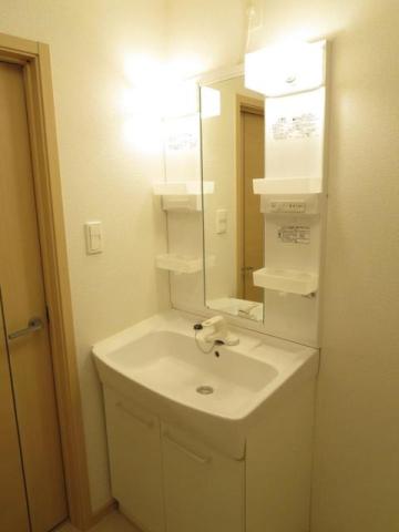 洗面設備　※同タイプ部屋の写真です。