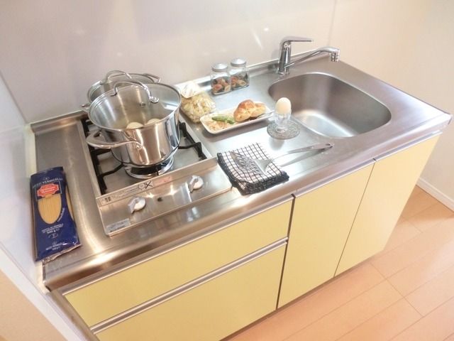 キッチン　システムキッチン２口コンロ