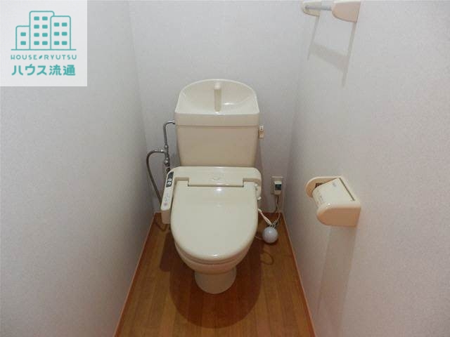 トイレ　※別号室写真です