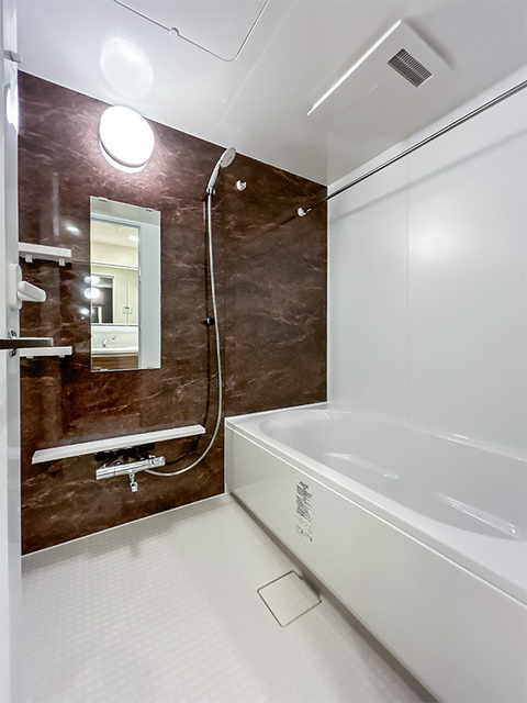 バス・シャワールーム　※写真は同タイプ住戸です。