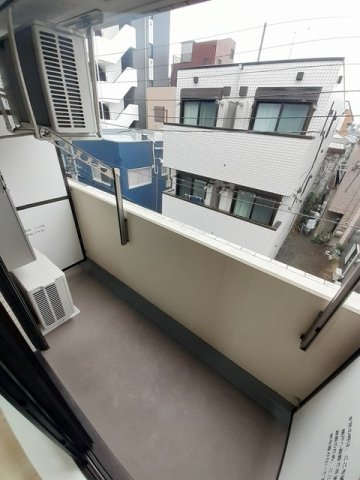 バルコニー　バルコニー付きです