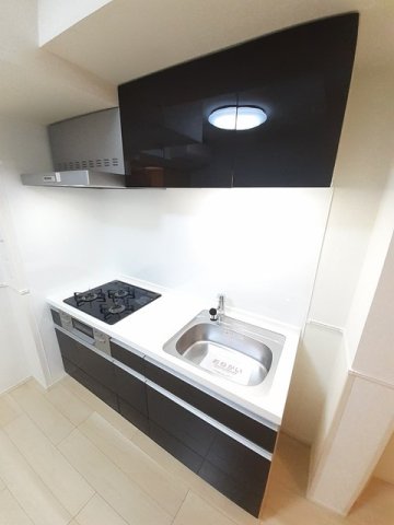 キッチン　コンパクトなキッチンで掃除もラクラク