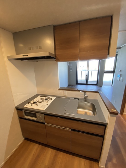 キッチン　カウンターキッチンで会話も弾みます