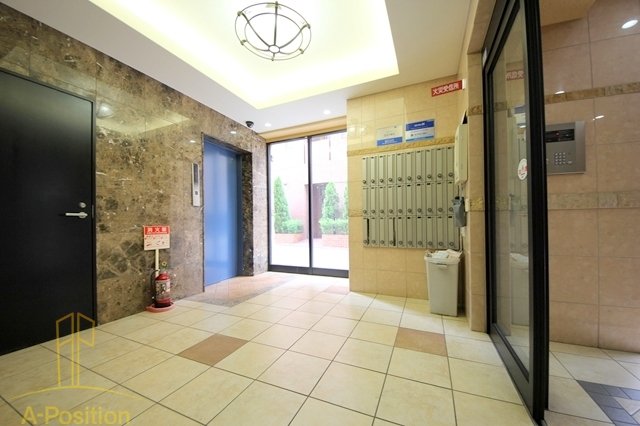 エントランス　アリオーラ西梅田