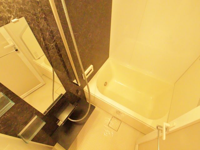 バス・シャワールーム　※別室の参考写真の為、現況優先です。