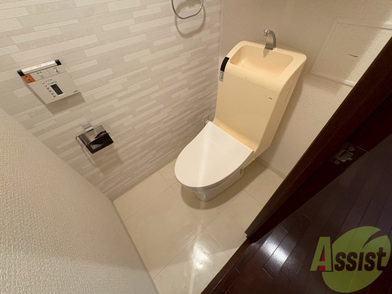 トイレ　こちらはトイレです。清潔感があり、安心して使用できます。