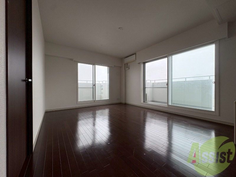 居室・リビング　明るいお部屋は気持ちよく過ごせそうですね。