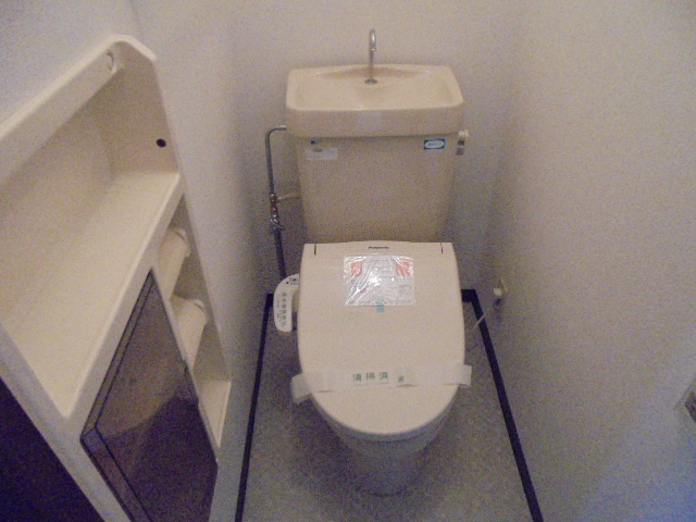 近鉄京都線 高の原駅 徒歩9分 2階建 築35年のトイレ写真