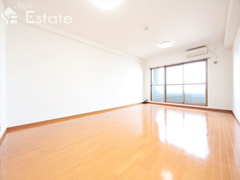 居室・リビング　内装