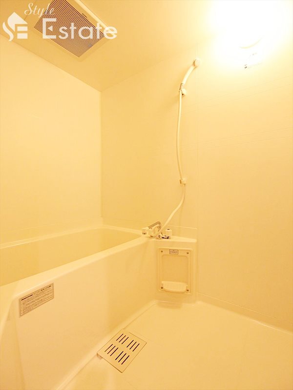 バス・シャワールーム　バスルーム