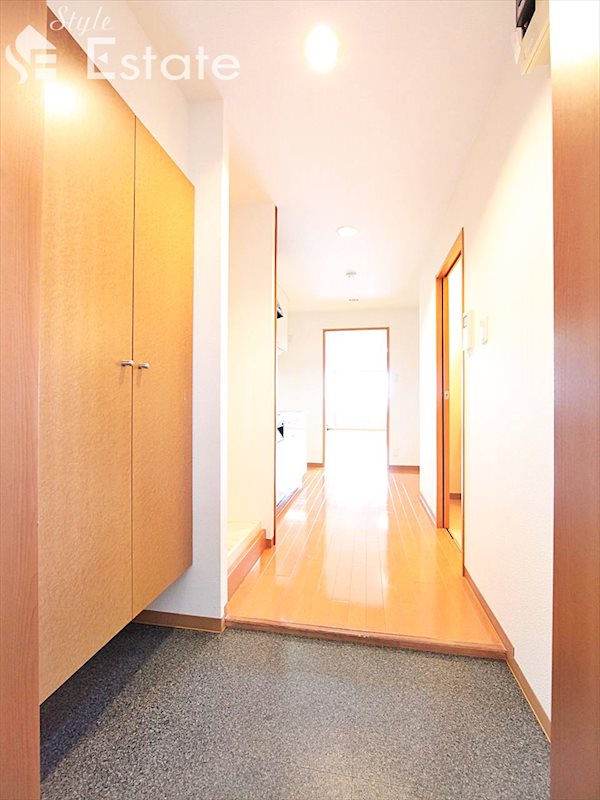 玄関　玄関　シューズボックスあり