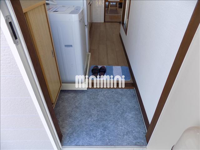 玄関　※家具・家電変更になります。