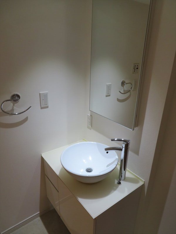 洗面設備　同マンション別部屋