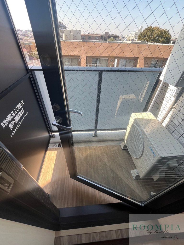 バルコニー　バルコニー