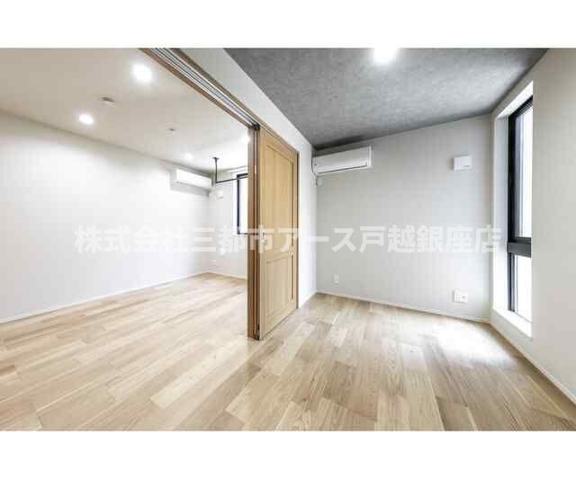 居室・リビング　ＷｏｏｄＣｒｅｓｔ大井Ｒｅｓｉｄｅｎｃｅ