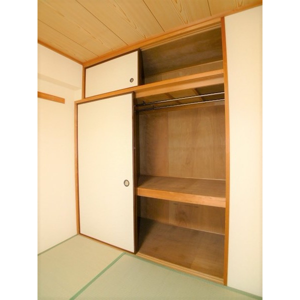 収納　★押入れです★