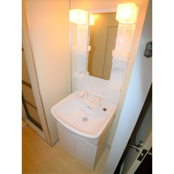 洗面設備　シャンプードレッサー