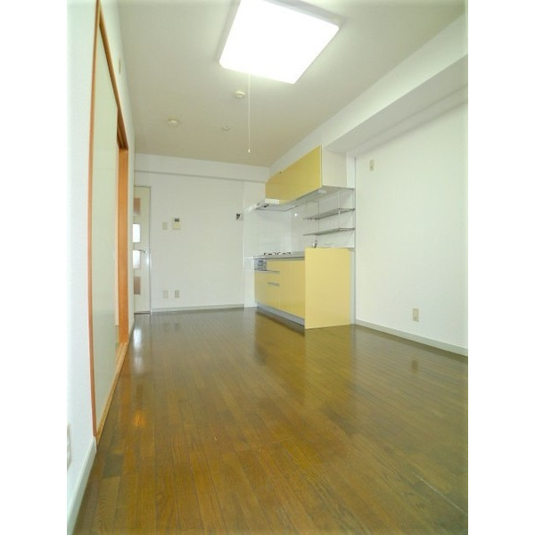 居室・リビング　★角部屋です★