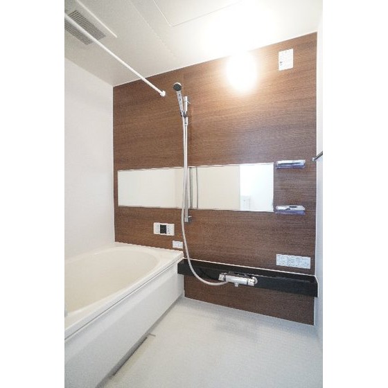 バス・シャワールーム　追い焚き付き