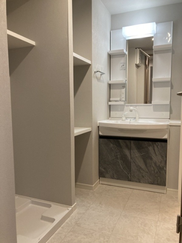 洗面設備　朝の支度はこちらです。