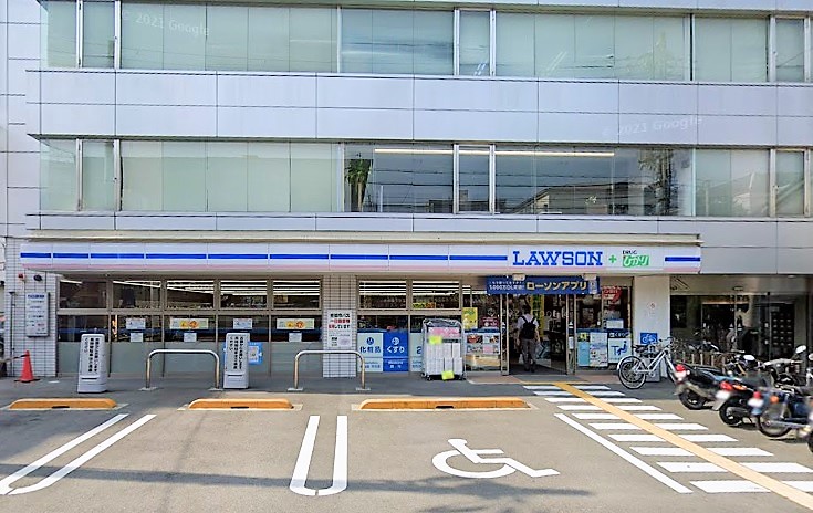 コンビニ　ローソン ドラッグひかり蛸薬師高倉店（コンビニ）まで56m