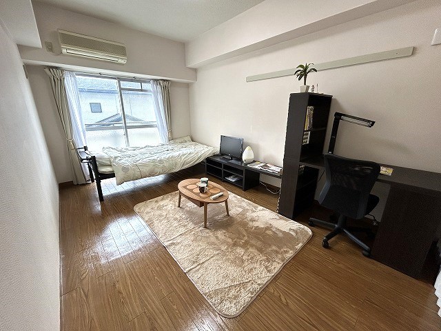 居室・リビング　モデルルーム写真。